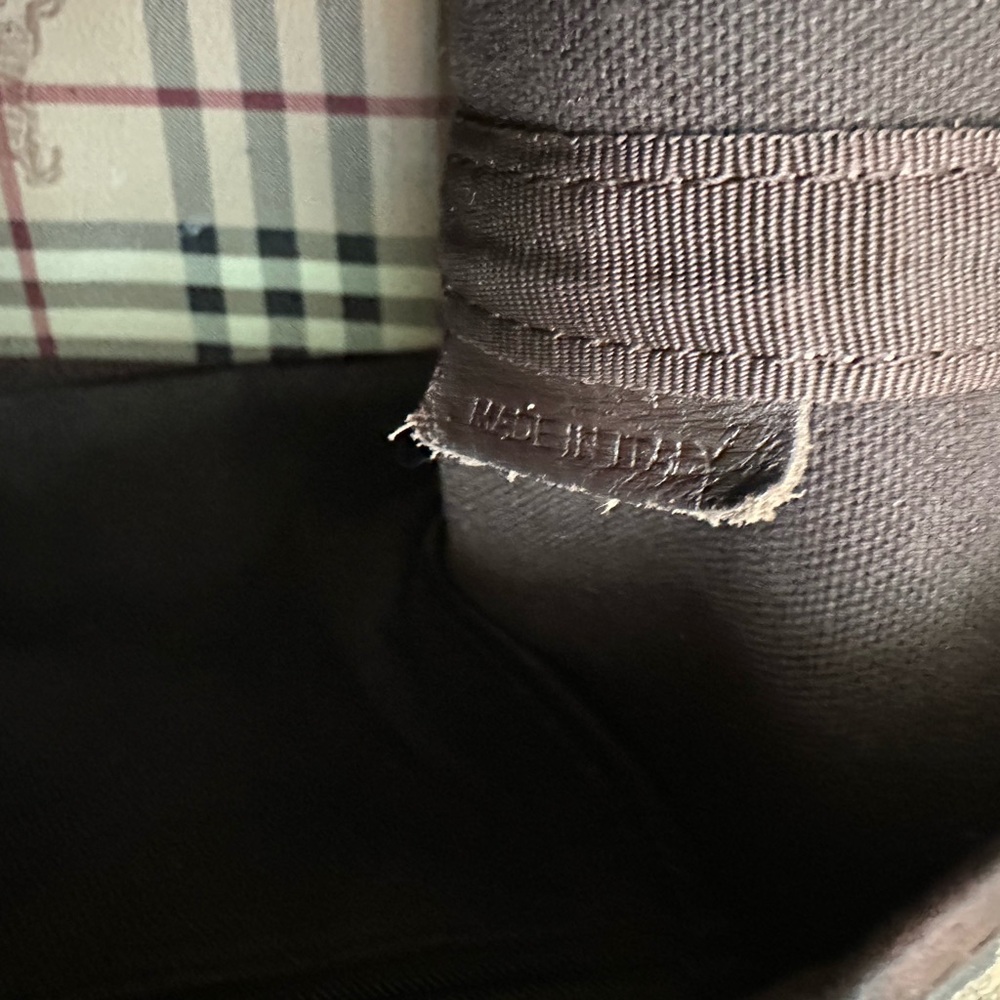 Burberry Tote Bag - Picture 8 of 16